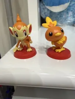 ポケモンエッグチョコ　アチャモ　ヒコザル