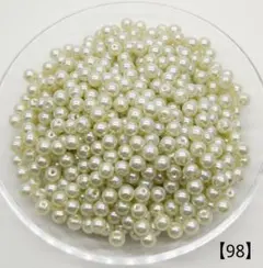 【98】ガラスパールビーズ(乳白色) 6㎜ 140個 350円