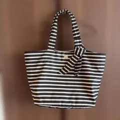 【Kate Spade】ボーダー柄ショルダートートバッグ（マチ付き大）【美品】