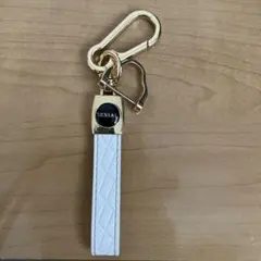 GENIAL ホワイト キーホルダー