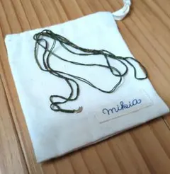 mikia ミキア ロング ネックレス グリーン ビーズ 鳥チャームのサムネイル