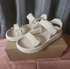 オリエンタルトラフィック★未使用★スポーツサンダル LLサイズ　アイボリー★