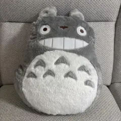となりのトトロ クッション 大トトロ　グレー　抱き枕のサムネイル