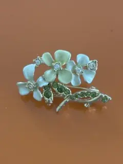 2026年最新】ヴァンドームブティック ブローチの人気アイテム - メルカリ