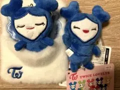 TWICE LOVELYS リールパスケース チャーム付マスコット ツウィ