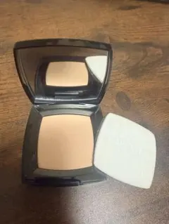 【新品】CHANEL プードゥル ユニヴェルセル コンパクト　プレストパウダーのサムネイル