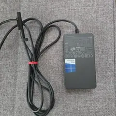 Microsoft Surface ACアダプター 1625