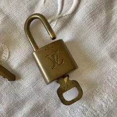 Item thumbnail for item f62d04ca-6a09-4175-b5b7-2c9c8418e07b