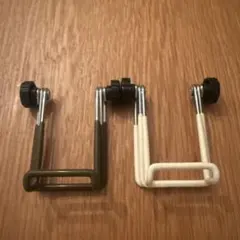 スマホスタンド　2個　白．茶