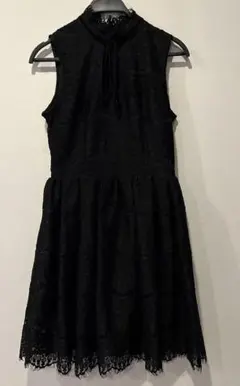 ワンピース　黒　S-M