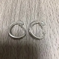 ヴィンテージ風ホワイトシルバーイヤリング