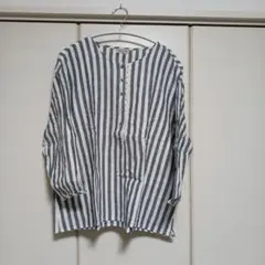 ストライプ長袖シャツ ネイビーとホワイト