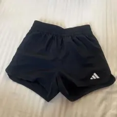 adidas ブラック ハーフパンツ J140