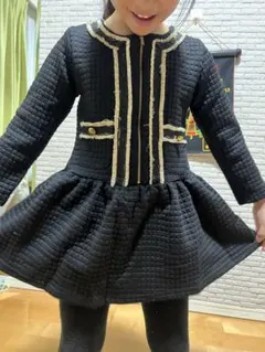 新品　130cm 厚手　黒い長袖フリルワンピース