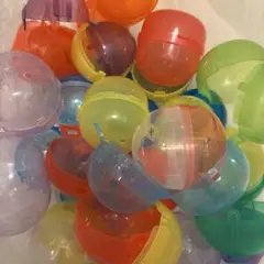 カプセルトイ用多色カプセル