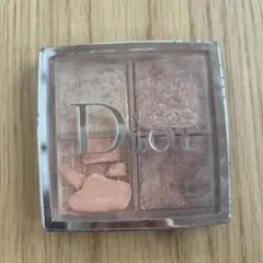 Dior バックステージフェイスグロウパレット　002