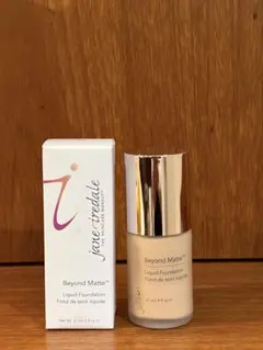 jane iredale リキッドファンデーション　ビヨンドマットM6のサムネイル