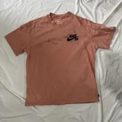 【ルーズフィット】ナイキSB Tシャツ L ピンクオレンジ 胸ロゴ スケーター