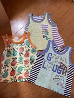 値下げ！　ノースリーブ　Tシャツ　80-90サイズ相当　セット　まとめ売り　春夏のサムネイル