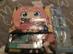 一番くじ　スパイファミリー　C賞D賞バスタオル2種　アクリルスタンド3種セット