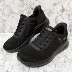 ほぼ新品✨ スケッチャーズ 【23.0】スリップインズ ボブス オールブラックのサムネイル