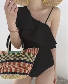 ラッフル肩ワンピース水着　無地カジュアル ブラック