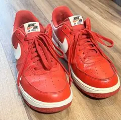 NIKE AIR FORCE 1 レッド スニーカー