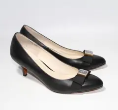 LANVIN en Bleu アーモンドトゥ リボン 黒 24.5cm 日本製のサムネイル