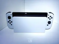 Nintendo Switch 有機ELモデル ホワイト/ブラック