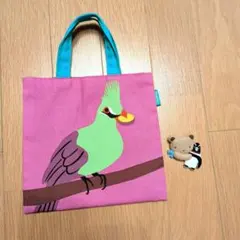 B*)様 【限定品・希少品】ファミリア　ニフレルコラボ　手提げカバン　ブローチ