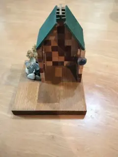 ハンドメイド 木製 ミニチュアハウス 置物