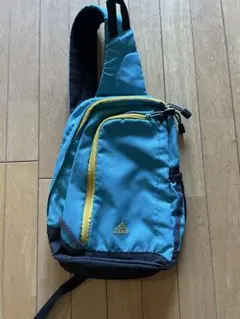 adidas ボディバッグ ブルー イエロー