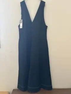 【新品タグ付き】GU ダークデニム Vネック ノースリーブ サロペット M