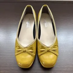 vivi fleurs パンプス エナメル リボン マスタードのサムネイル