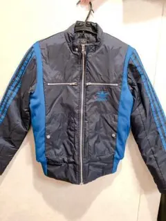 adidas ダウンジャケット