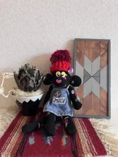 Moncler KAWS ぬいぐるみ キーホルダー Moncler KAWS ぬいぐるみ キーホルダー - メルカリ