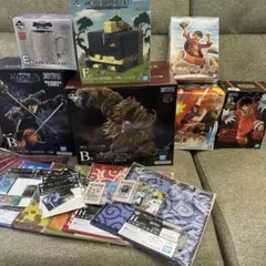 ワンピース 一番くじフィギュアとマグカップセット