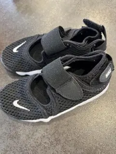 Nike ブラック メッシュサンダル　エア リフト プリスクール＆シューズ