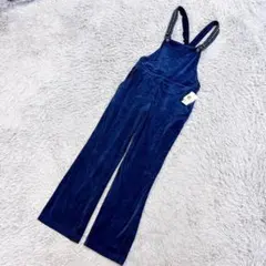 【新品タグ付】NÎMES ニーム ベルベット刺繍サロペット 紺　ゴールドボタンのサムネイル