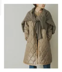 ノーカラー ダウンジャケット