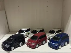 トヨタ 60系ノア プルバックカーのサムネイル