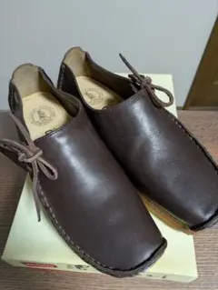 新品クラークス　希少　ダークブラウン モカシンシューズ