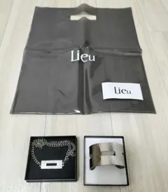 Item thumbnail for item 44646dec-bee1-41c9-ba4b-e8984edfa772