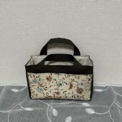 ブラウンにベージュ花柄　持ち手　外ポケット付きバッグインバッグ