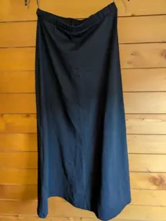 未使用　UNIQLO　ブラック フレアスカート ゴムウエスト