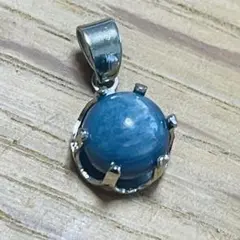 み*こ様 天然　カイヤナイト　ペンダントトップ ネックレスチャーム
