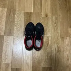 MONARCIDA NEO サッカーシューズ 黒赤