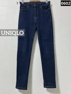 0602 UNIQLO ウルトラストレッチスキニーハイライズジーンズ ネイビー