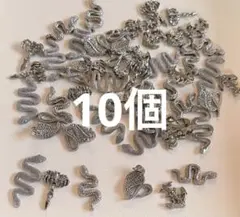 デコパーツ ネイルパーツ 蛇 黒シルバーパーツ 素材 手芸 パーツ