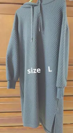 ニットワンピース フード付きパーカー